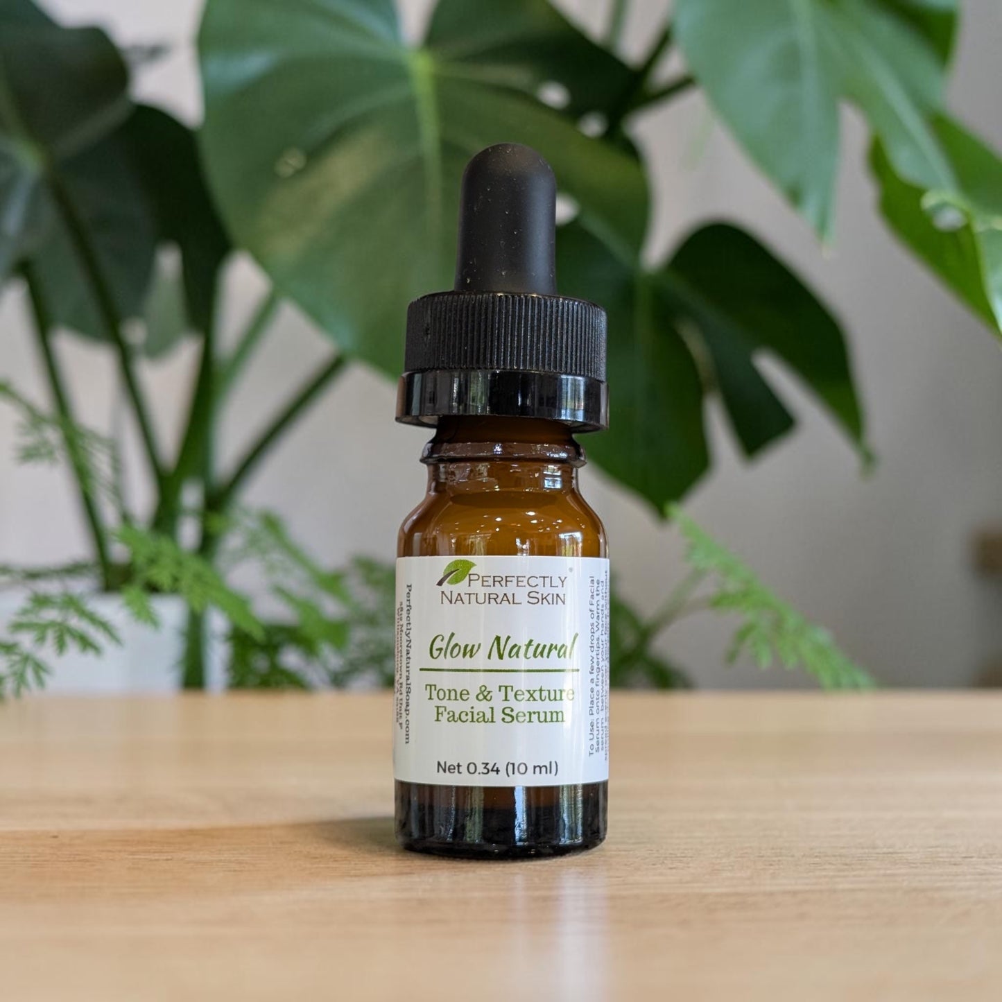 Glow Natural Tone & Texture Facial Serum